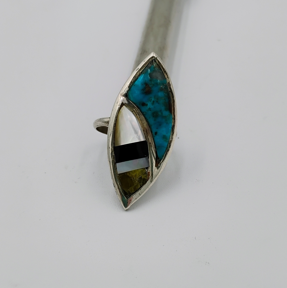 Sterling Silver Native American Onyx Mother of Pearl/Turquoise Split Shank Ring
